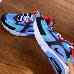 WMNS Nike Air Max 200
